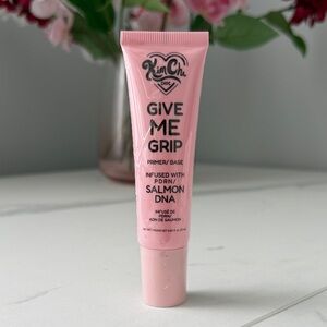 Kimchi Chic Give Me Grip Primer/Base - Light Pink Tube